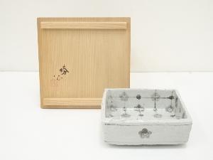 亀井勝造　鉄絵四方鉢（共箱）